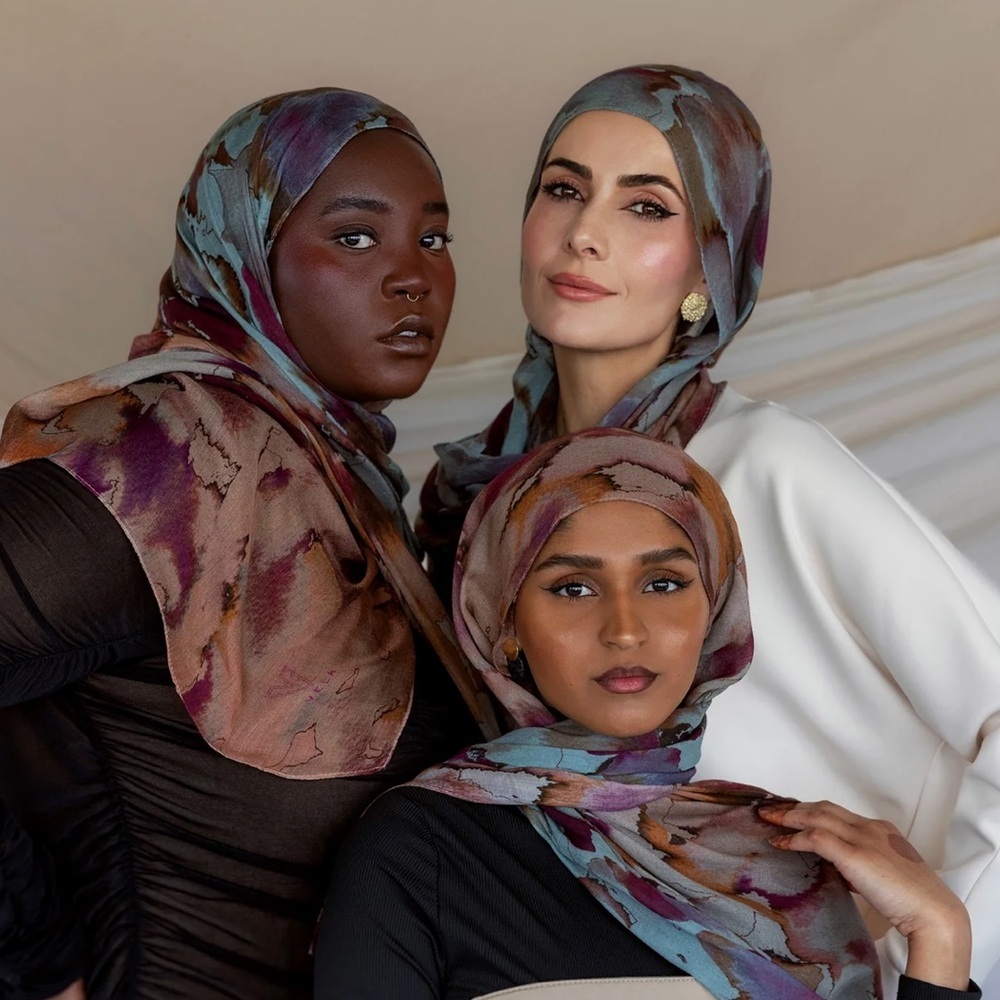 New | VELA Sold Out Watercolor Floral Print Modal Hijab/Scarf